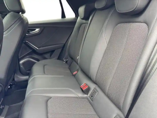 Audi Q2 35 tdi 150ch s line plus s tronic 7 — photo 8