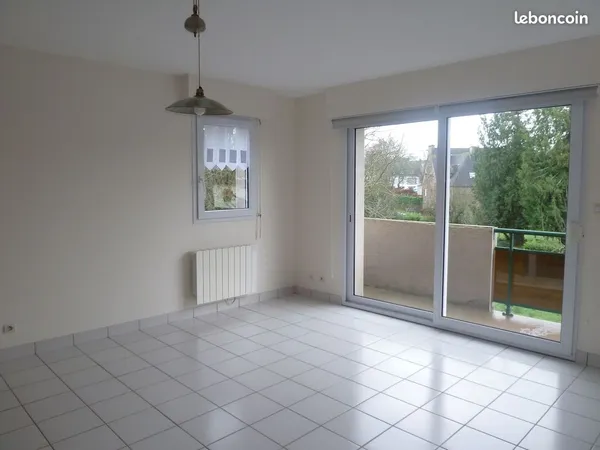 Appartement 1 chambre centre ville CARHAIX