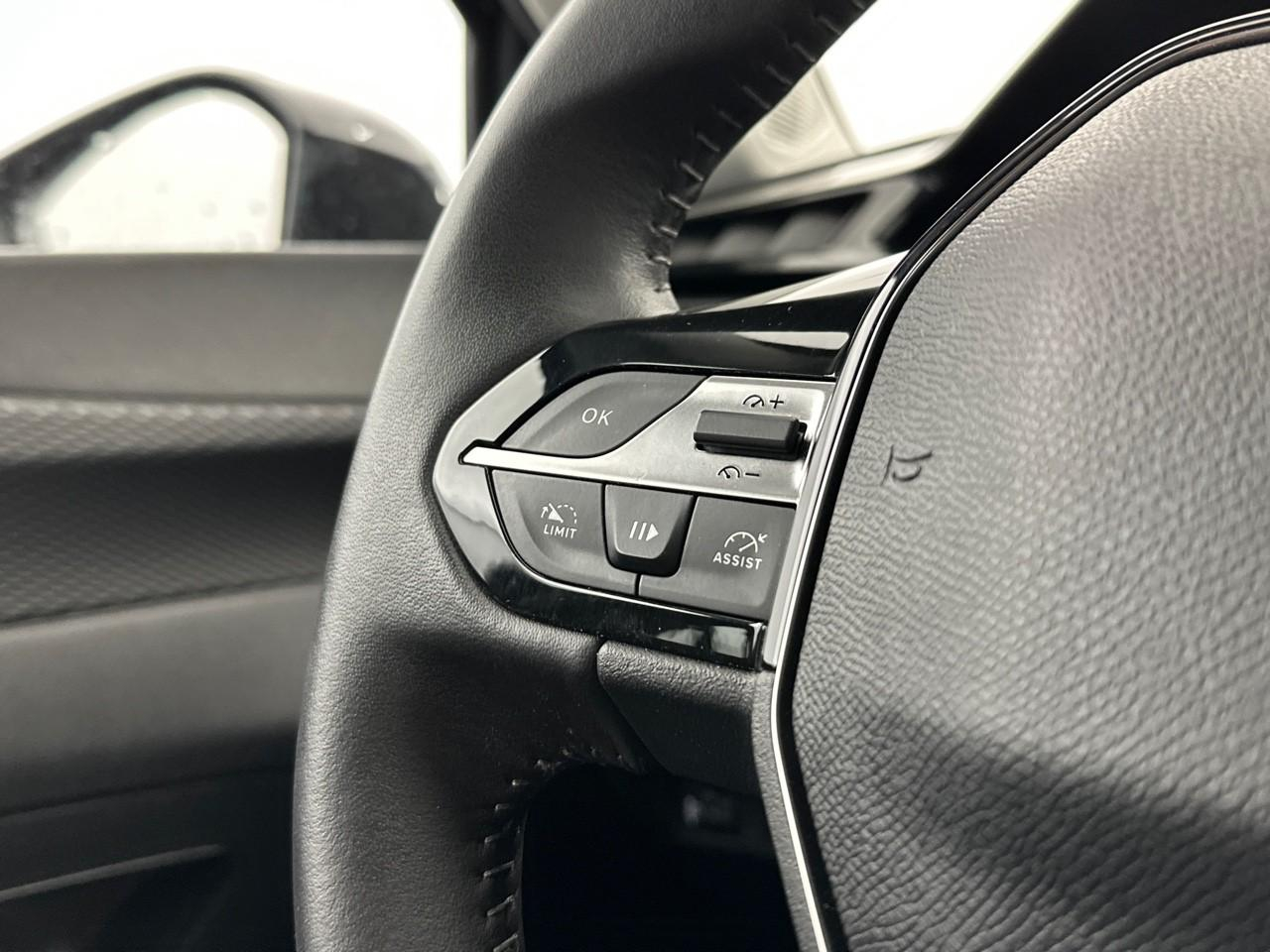 Peugeot 308 puretech 110ch s&s bvm6 active pack — photo 17