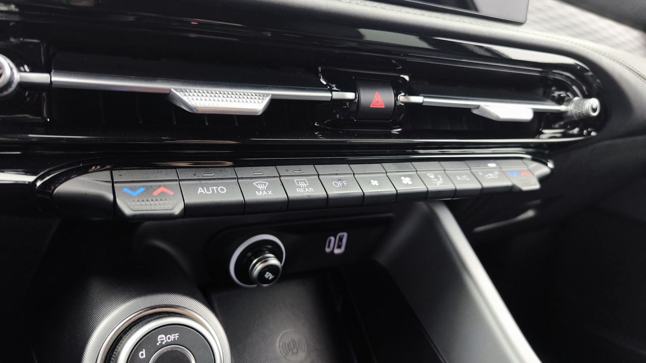 Alfa Romeo Tonale 1.5 Hybrid 130 ch TCT7 — photo 35