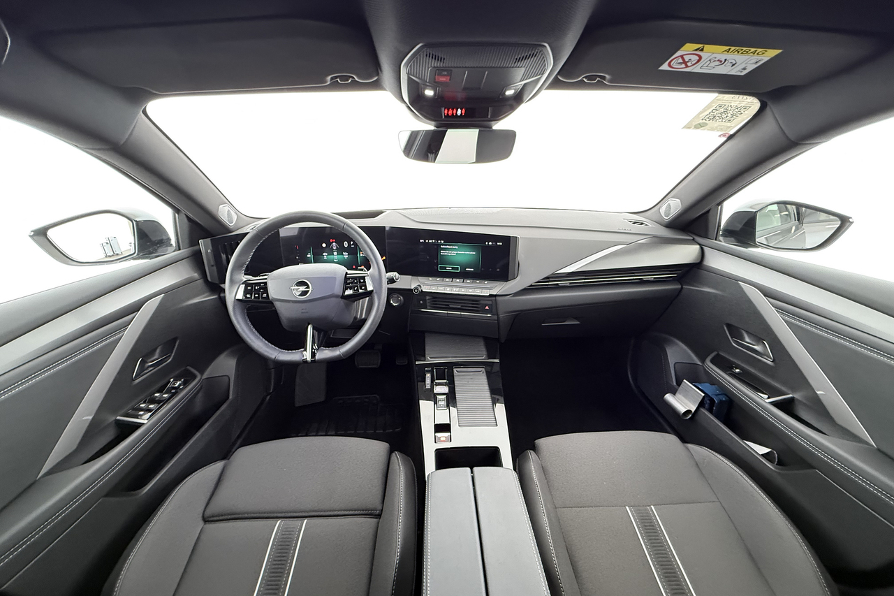 Opel Astra — photo 12