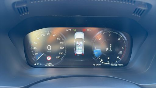 Volvo XC60 2.0 B4 197 Mild-Hybrid Geartronic8 - R-Design – 2020 – 142691 km – Diesel – Boîte Automatique — photo 19