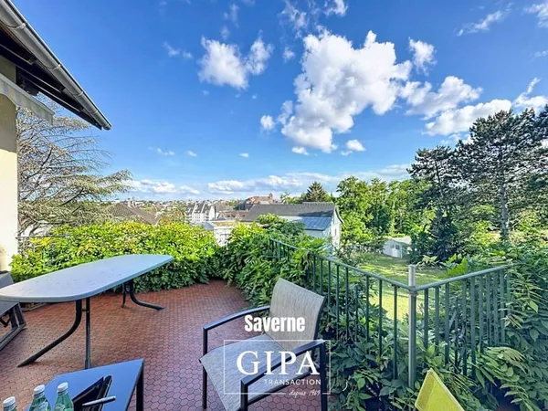 Villa 8 pièces 205 m²