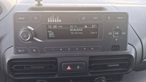 Peugeot Partner 1.2 PureTech 110 - Pro – 2021 – 19444 km – Essence – Boîte Manuelle — photo 21
