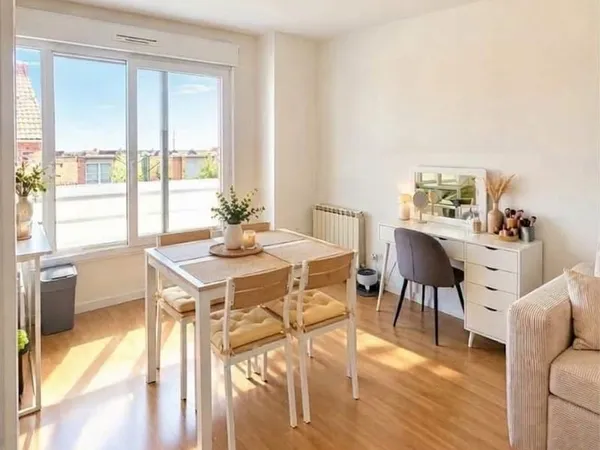 Appartment T2 lumineux idealement situé à Bailleul