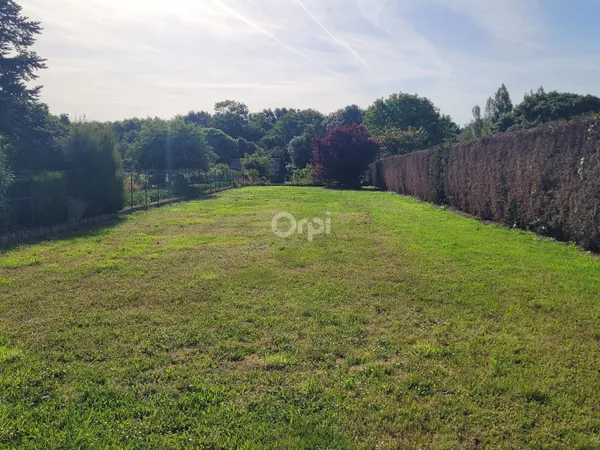 Terrain 761 m²