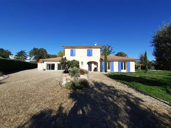 Maison 7 pièces 177 m²