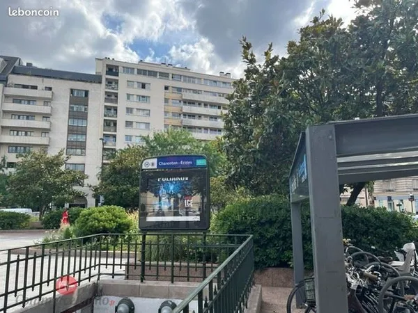Boutique 65 m² CHARENTON LE PONT