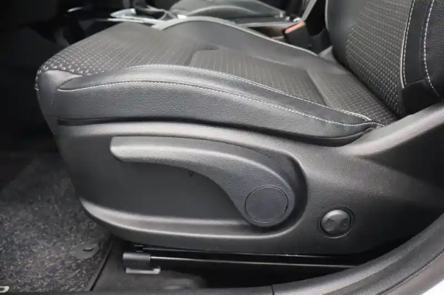 Kia Xceed 1.6 crdi 136 ch mhev dct7 — photo 10