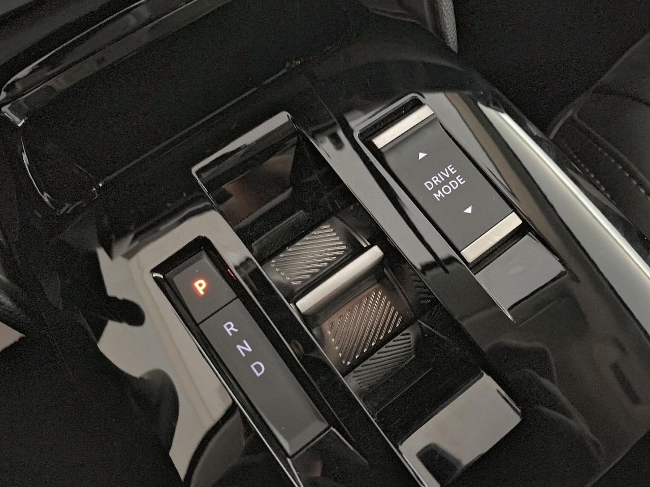 Citroën C4 X hybride 145 ch e-dcs6 max — photo 15