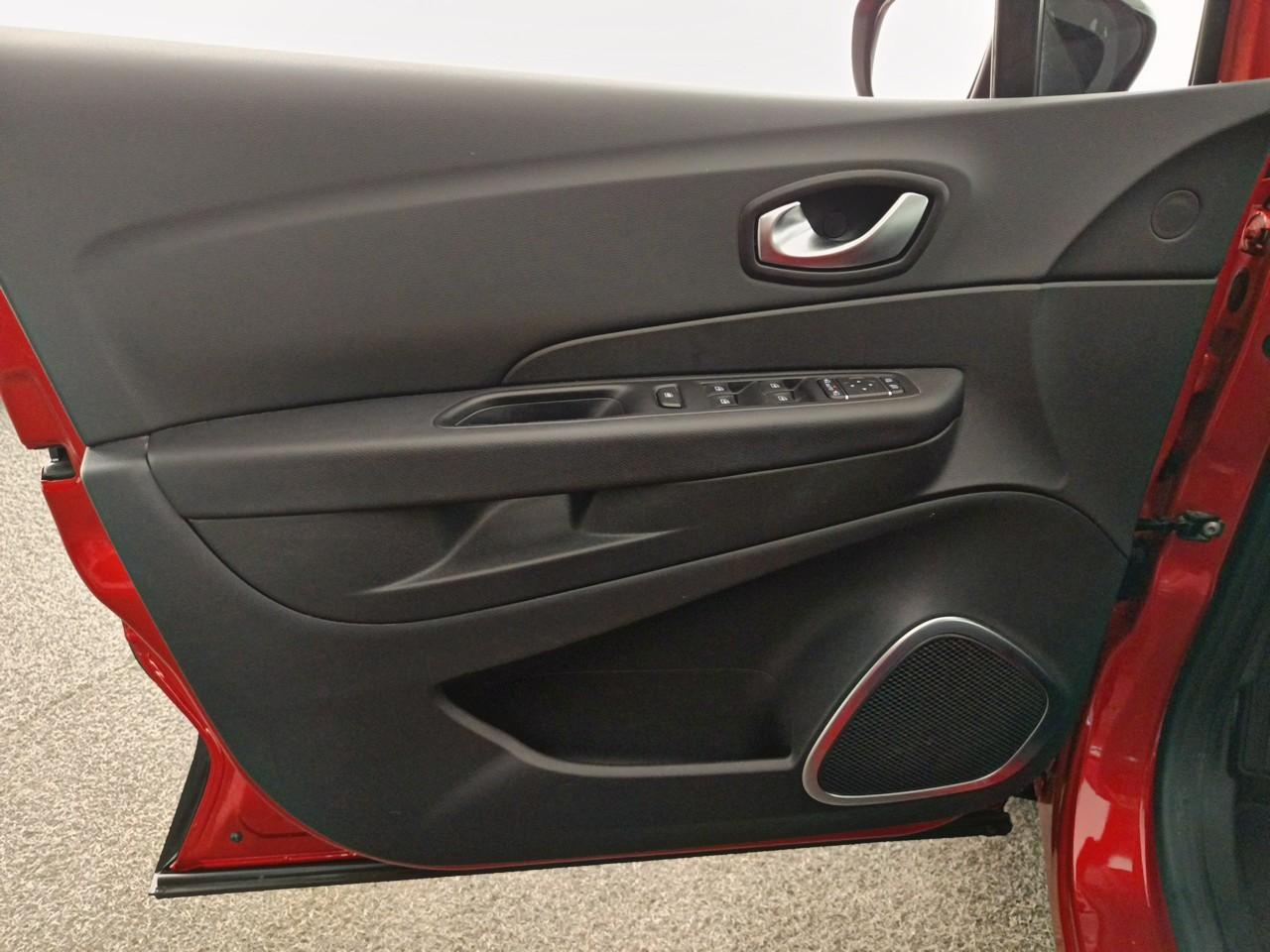 Renault Captur tce 90 intens — photo 19