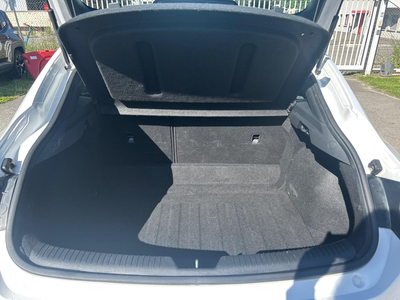 Hyundai I30 fastback 1.0 t-gdi 120ch business — photo 6