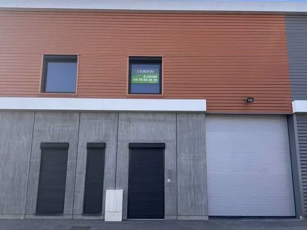 Local d'activité 203 m²