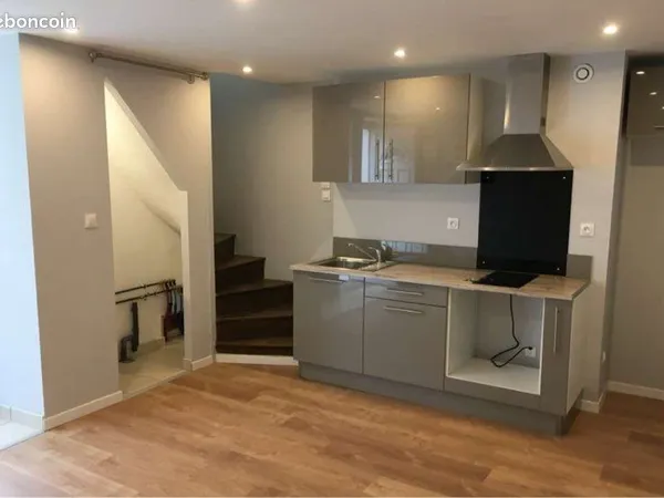 Jolie maison F3 chaumont centre 520euros C.C