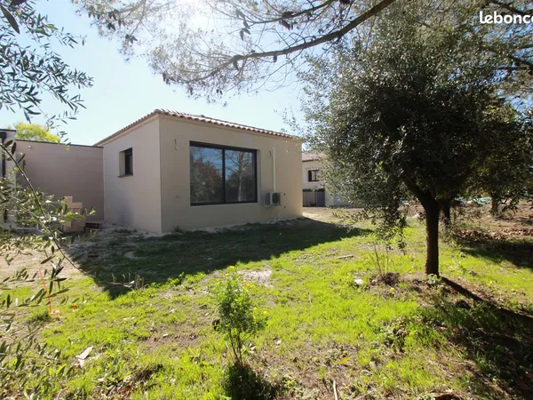 Maison contemporaine 4 pièces 85m² sur un terrain de 478m² Sans vis-à-vis