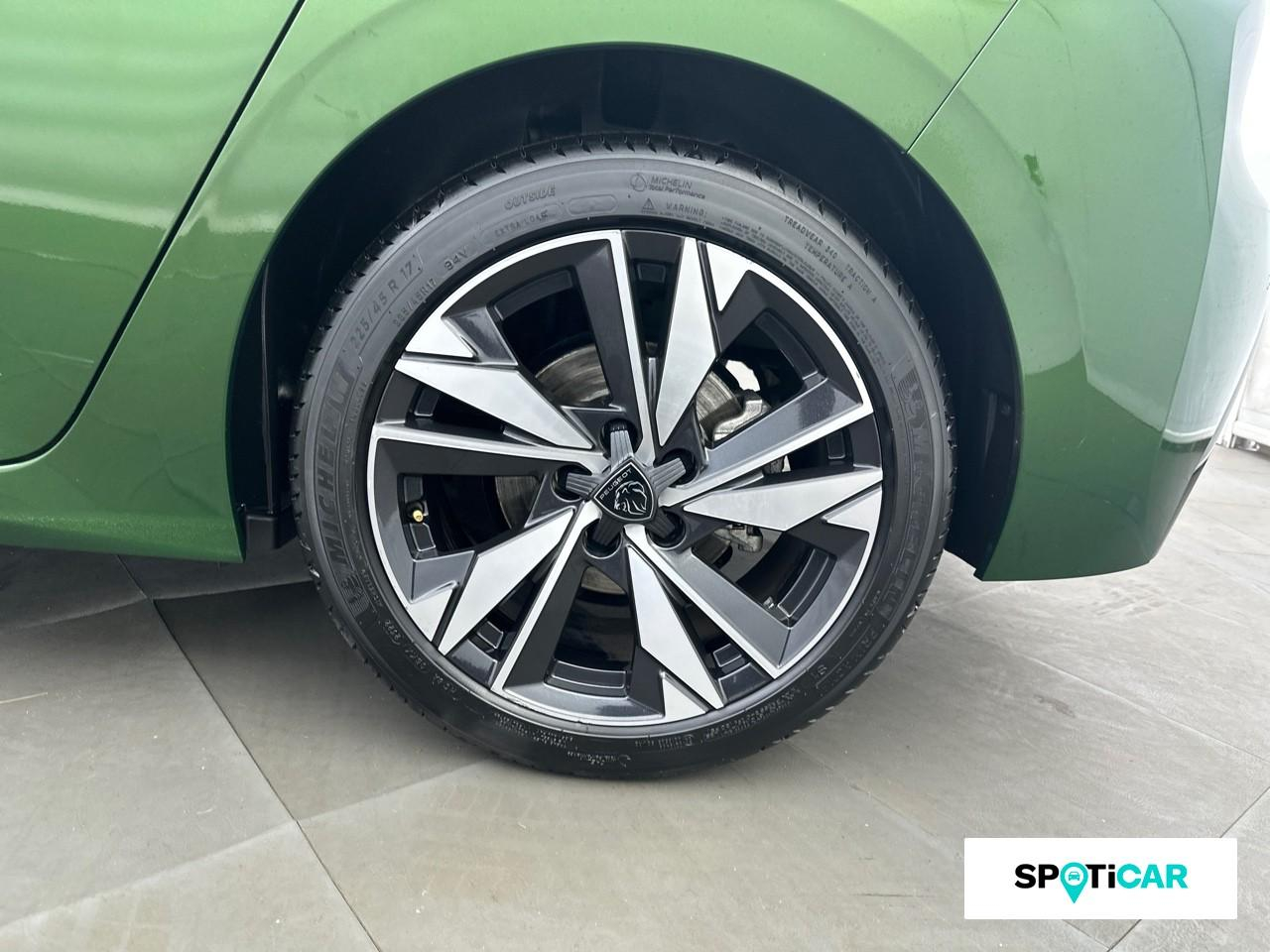 Peugeot 308 1.2 puretech 130ch s&s allure — photo 11