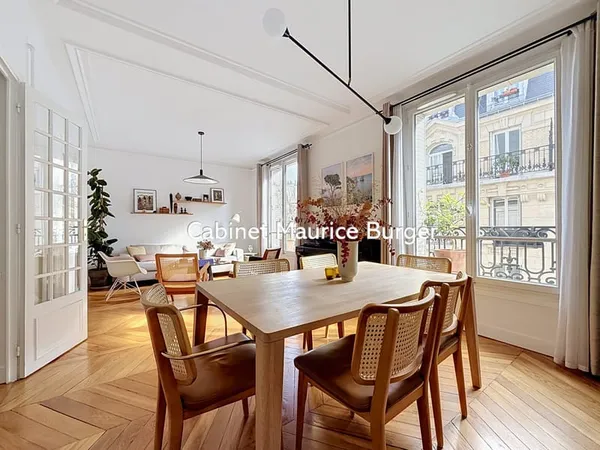 Deux-pièces de 54 m2 Double séjour lumineux et charme de l