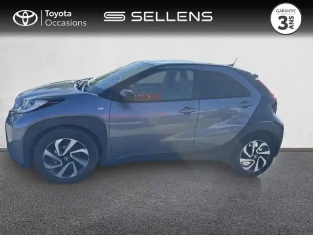 Toyota Aygo x 1.0 vvt-i 72ch design s-cvt my24 — photo 3