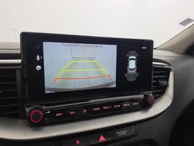Kia Xceed 1.4 t-gdi 140ch launch edition dct7 + toit ouvrant — photo 27