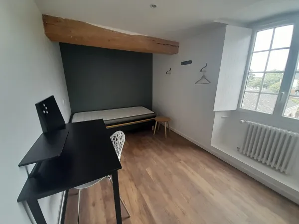 Loue chambre 12m². Angers sud, proche UCO, Pouillé, IFEPSA, ESA, IRCOM...