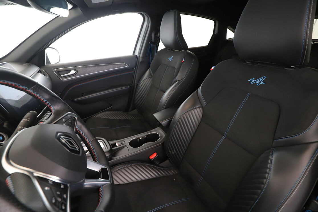 Renault Arkana 1.6 E-Tech Esprit Alpine — photo 9