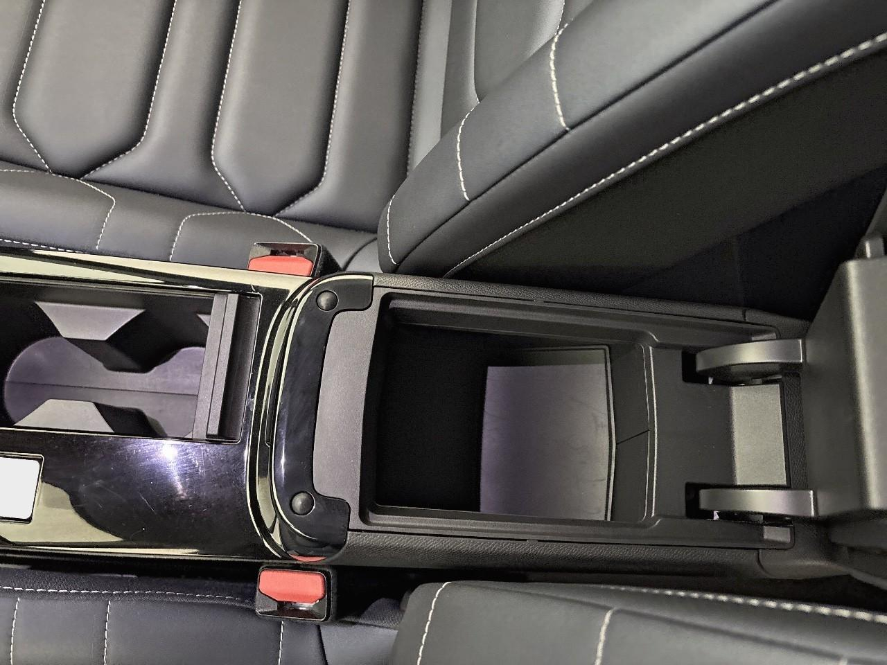 Citroën C4 puretech 130 s&s eat8 shine pack — photo 24