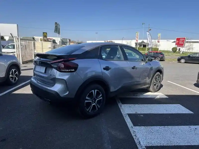 Citroën C4 e- 136 ch automatique — photo 6