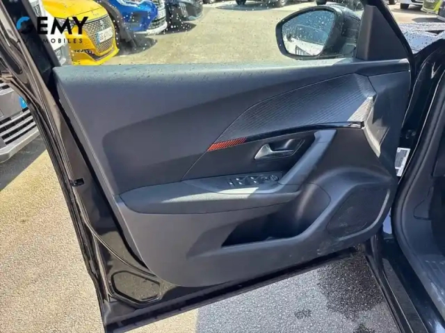 Peugeot 2008 puretech 100 s&amp;s bvm6 — photo 12