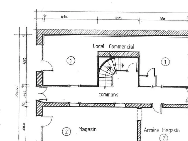 Local commercial 96 m²