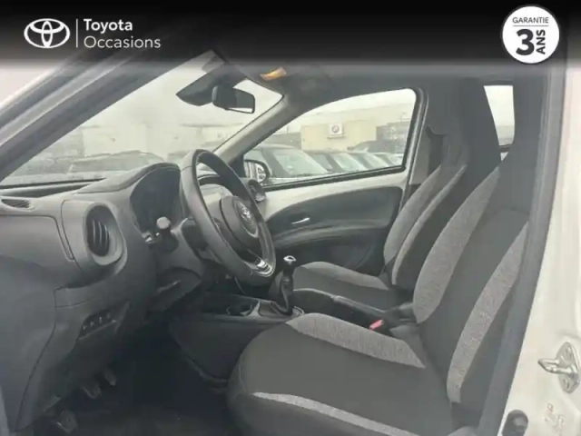 Toyota Aygo X 1.0 vvt-i 72ch dynamic — photo 11