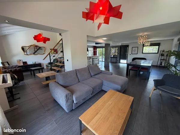Maison mitoyenne 130 m2