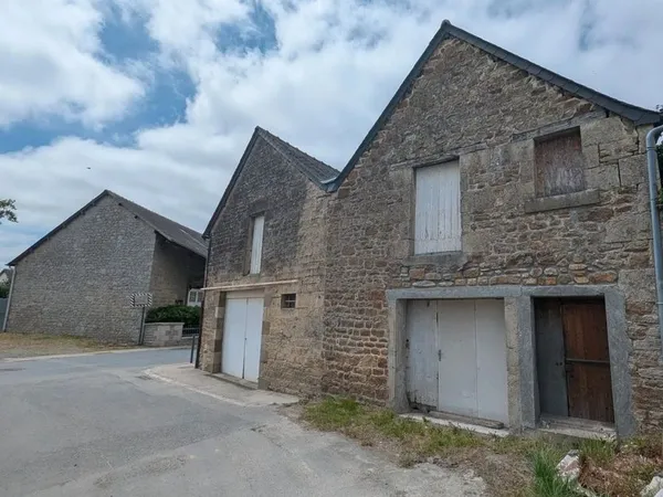Bâtiment à fort potentiel - 200m² à Plouasne (22) - Idéal investisseur 💫