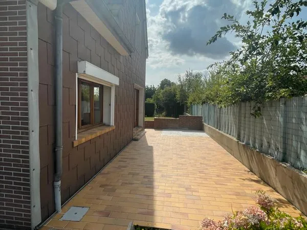 Maison individuelle avec jardin, terrasse et garage - Achicourt