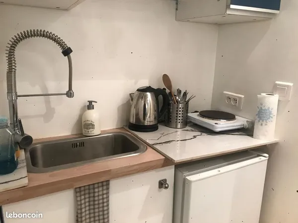 Atelier / Bureau indépendant 17 m² - Paris 15e