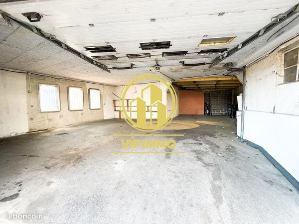 Local 115 m² Lille
