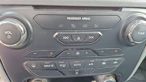 Ford Ranger Double Cabine 2.2 TDCi 160 4X4 - Xlt Sport – 2017 – 135251 km – Diesel – Boîte Manuelle — photo 8