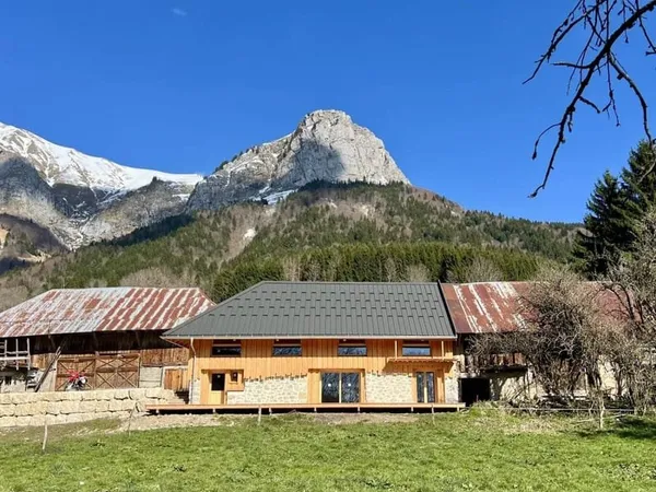 Maison de plain-pied 5 pièces 118 m²