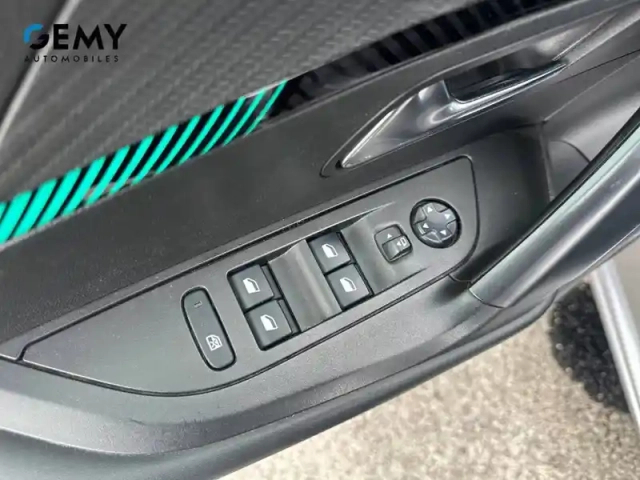 Peugeot 2008 puretech 130 s&amp;s bvm6 — photo 12