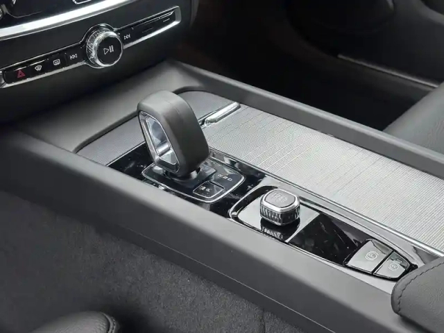 Volvo V60 b4 197 ch dct7 — photo 5
