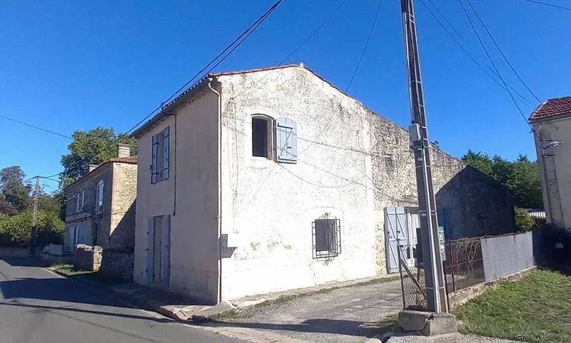 Photo 1