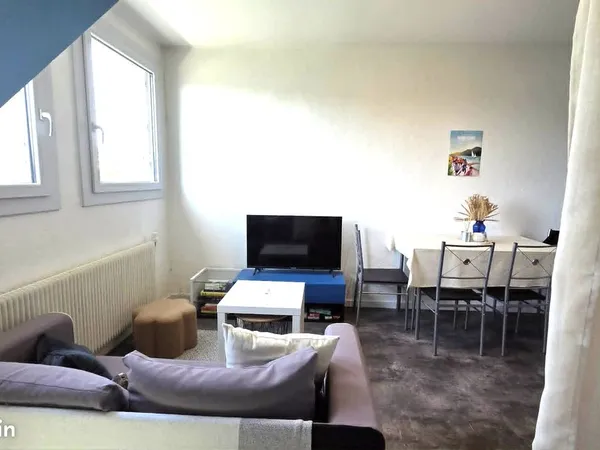 Loue T1bis à Annecy-le-Vieux