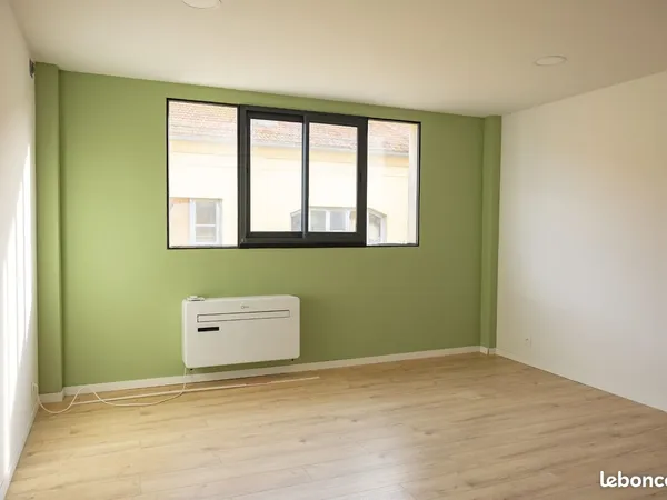 Bureau — 27 m²