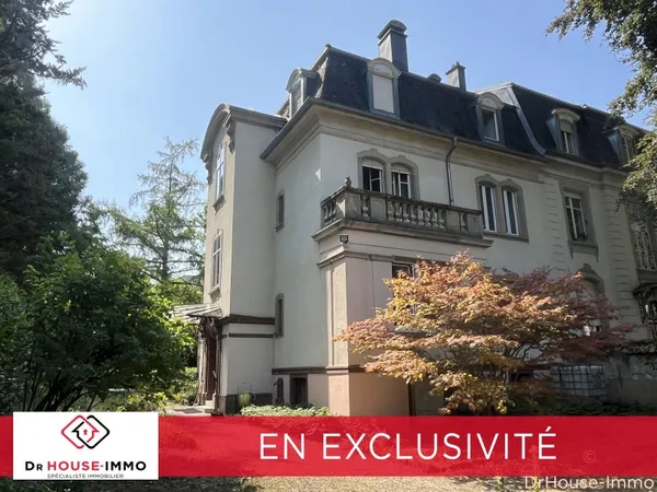 Maison de maître d'exception - 10 pièces - 245 m² - 6 chambres - Terrain de 1 500 m² - Mulhouse Rebb
