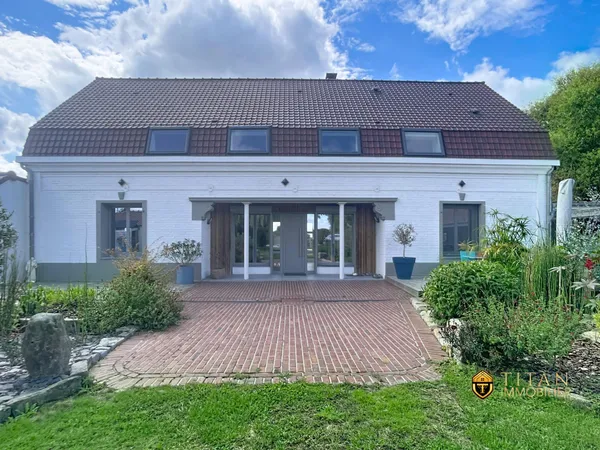 Maison 6 pièces 210 m²