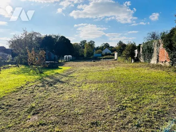 Terrain 306 m²