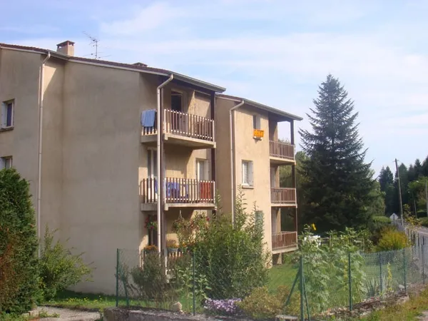 VOCANCE- T2 AVEC BALCON