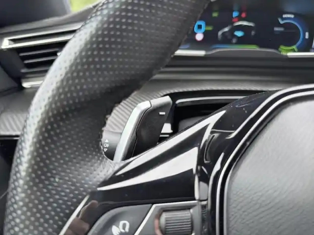 Peugeot 508 hybrid 225 e-eat8 gt — photo 16