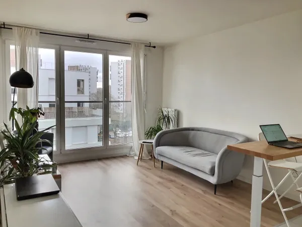 2 pièces 42m2 au dernier étage
