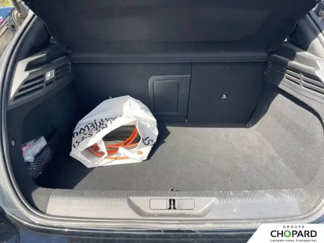 Peugeot 308 phev 180 e-eat8 — photo 8