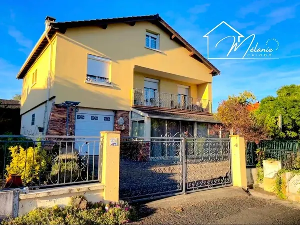 Maison familiale 5 chambres grand garage quartier calme